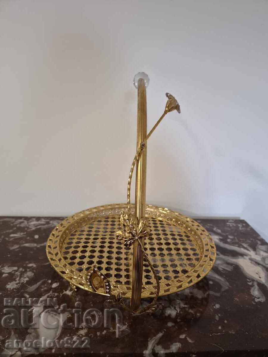 Frumos cu fructe din metal!!! cu preț € 27.00 | 52.81 BGN