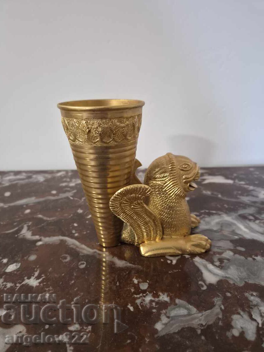 Delivery of Massive bronze vase!!!