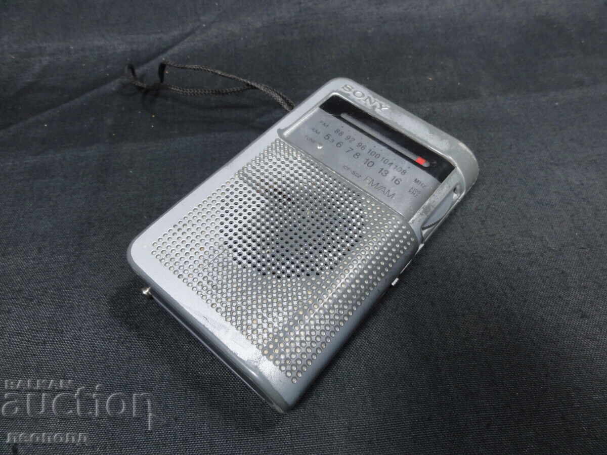 BZC VECHI RETRO TRANZISTOR RADIO SONY cu preț € 5.00 | 9.78 BGN