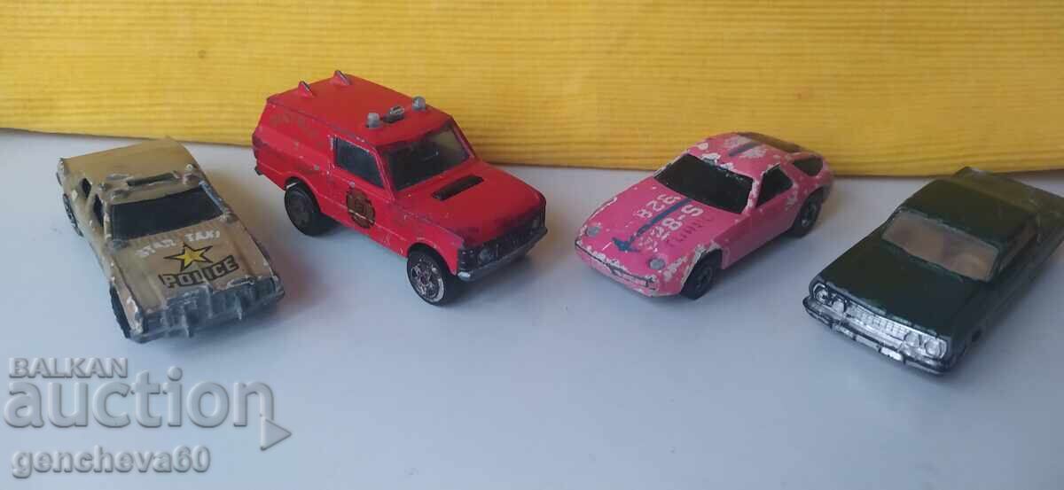 LOT mașinuțe vechi de metal