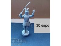 Фигура киндер