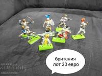 Figurine vechi de soldați de jucărie