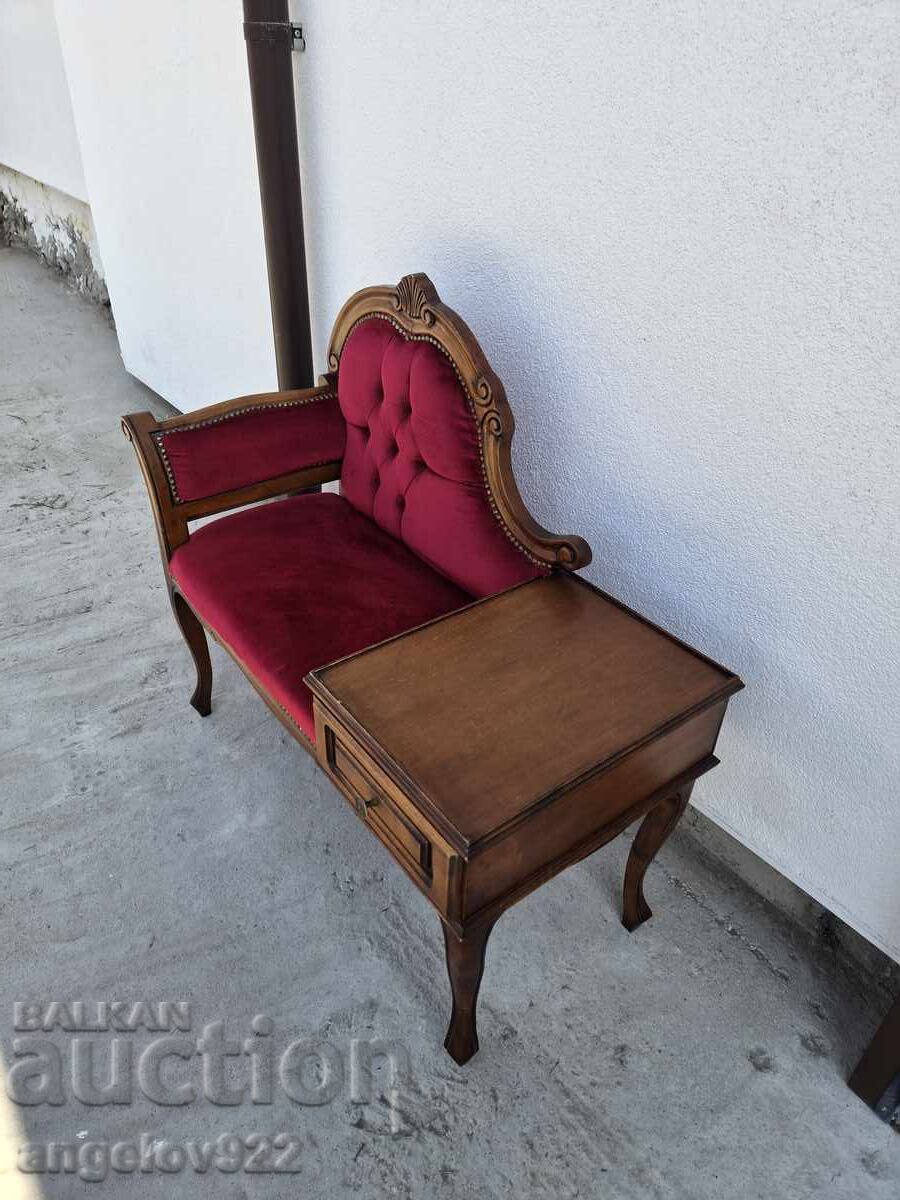 Παράδοση Όμορφο vintage τηλέφωνο πάγκος μασίφ!!!