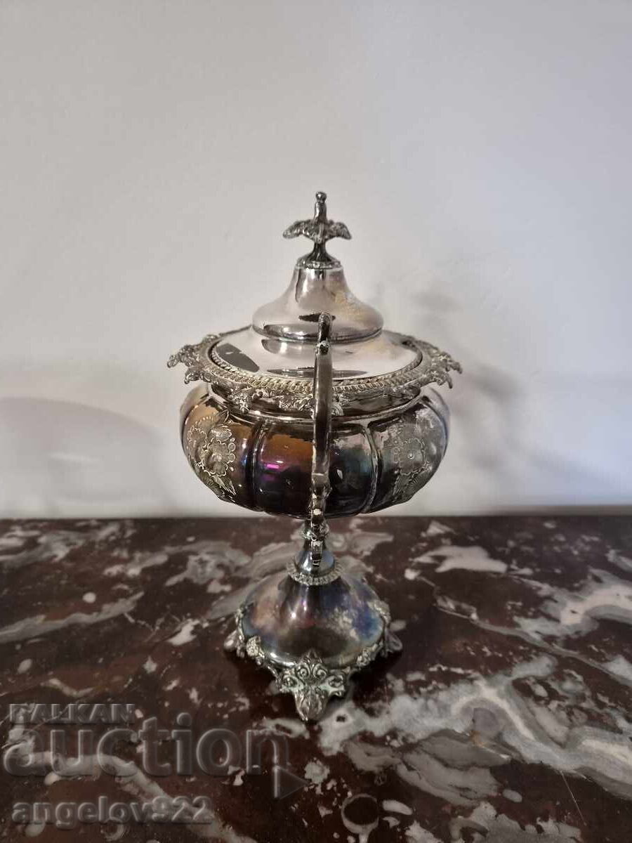 Livrarea Ladă frigorifică metalică vintage!!!