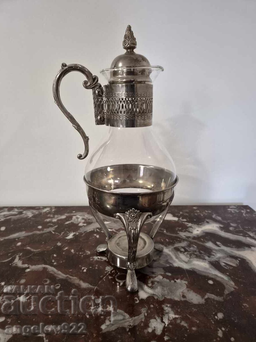 Licitație Sticlă de vin vintage cu accesorii metalice!!!