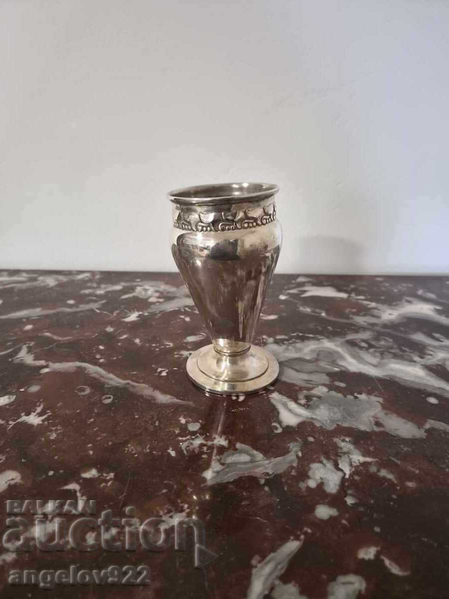 Δημοπρασία Ασημένια μεταλλική βάζα!!! Δημοπρασία Ασημένια μεταλλική βάζα!!!