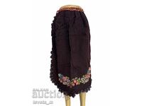 Prestilka damska vŭlnena s broderiya narodna nosiya