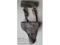 Много стар кобур