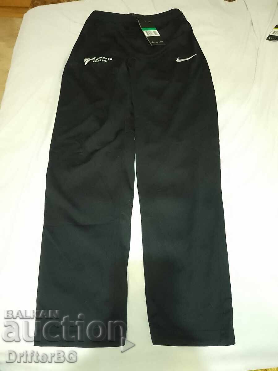 Nike, νέο παιδικό παντελόνι φόρμας XL
