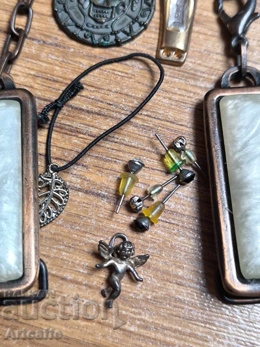 Lot of vintage jewelry and accessories - retro collection - 6 Lot of vintage jewelry and accessories - retro collection - 6