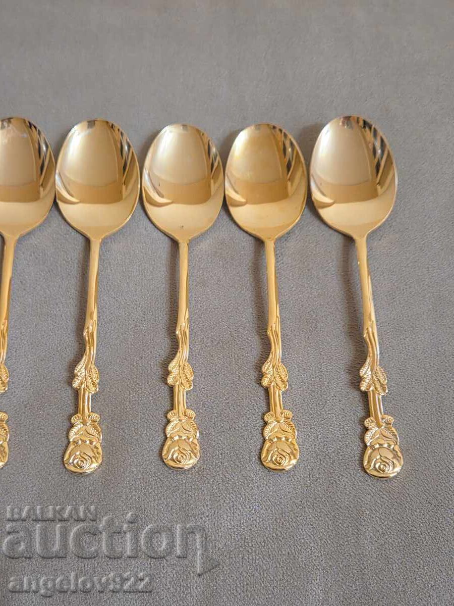Licitație 6 bucăți linguri placate cu aur ROSTFRITT STAL