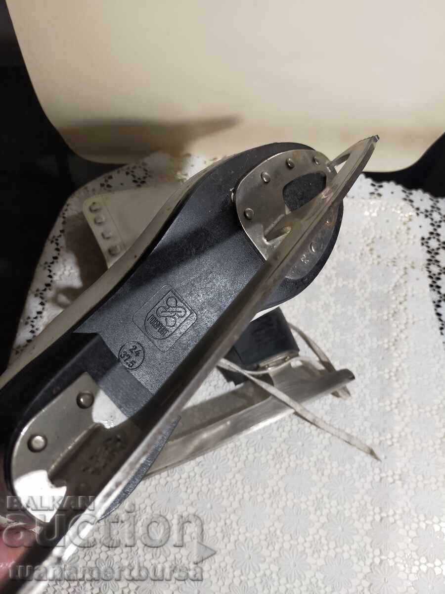 Аукцион Кънки