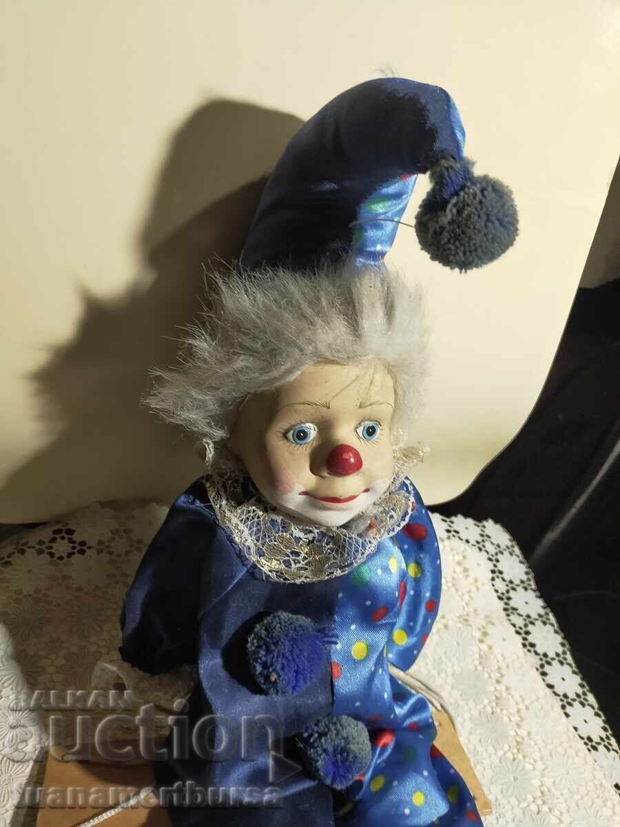 Κούκλα από πορσελάνη