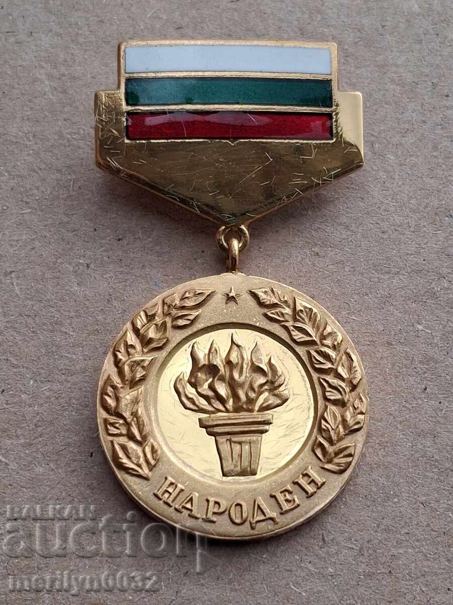 Insigna cu caseta titlu onorific Ordinul medaliei NAȚIONALE cu preț € 132.42 | 258.99 BGN