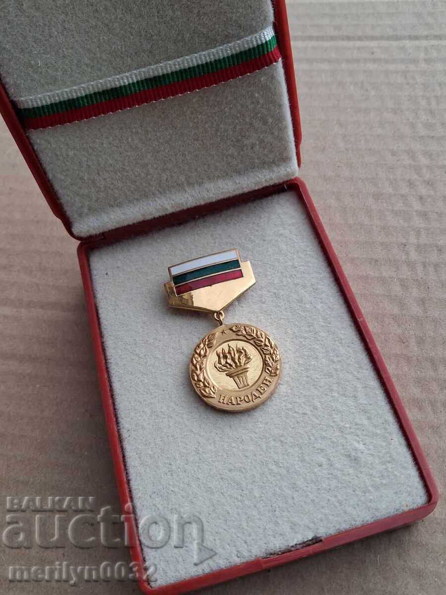 Livrarea Insigna cu caseta titlu onorific Ordinul medaliei NAȚIONALE