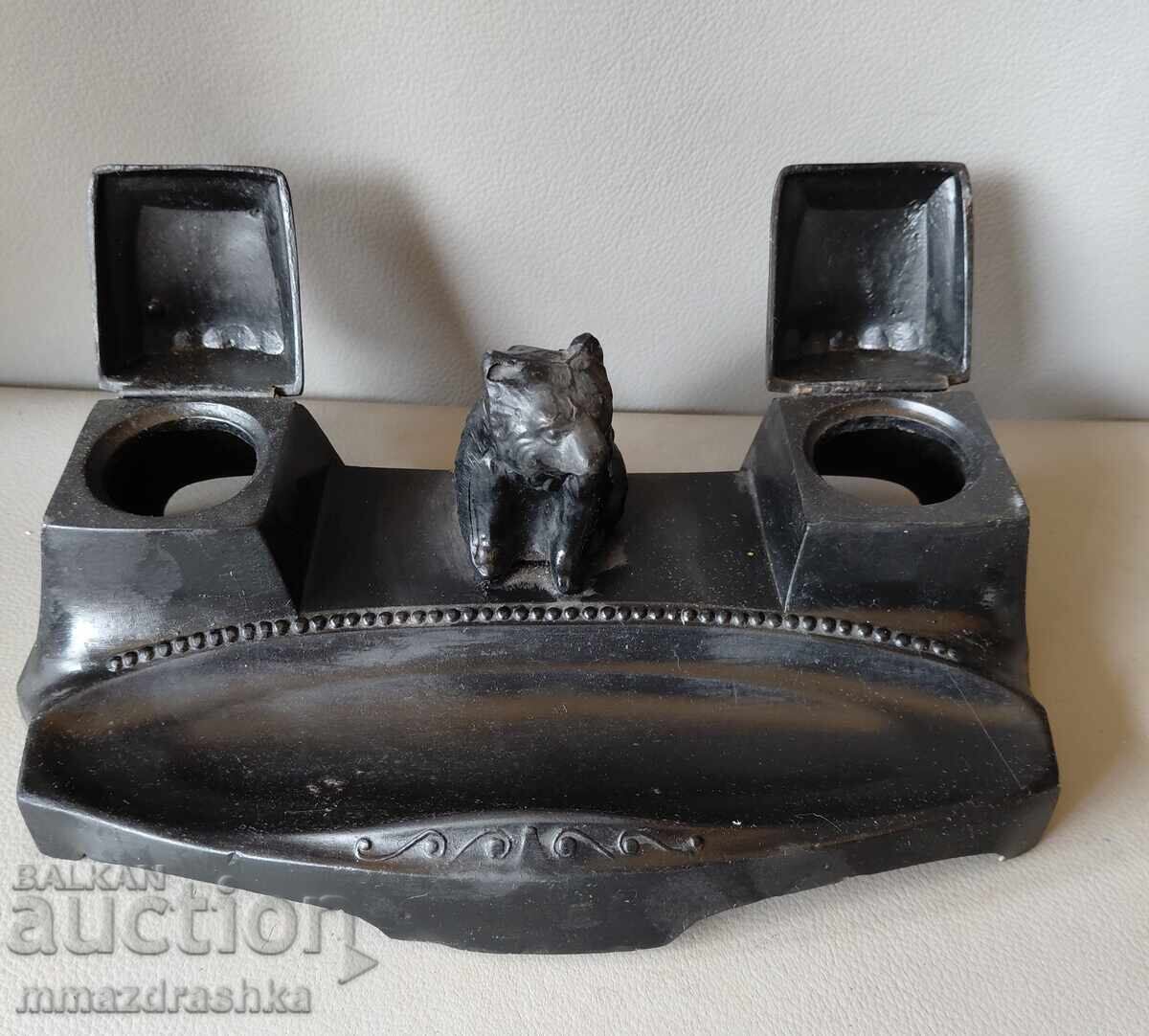 Stara mastilnitsa ot chugun