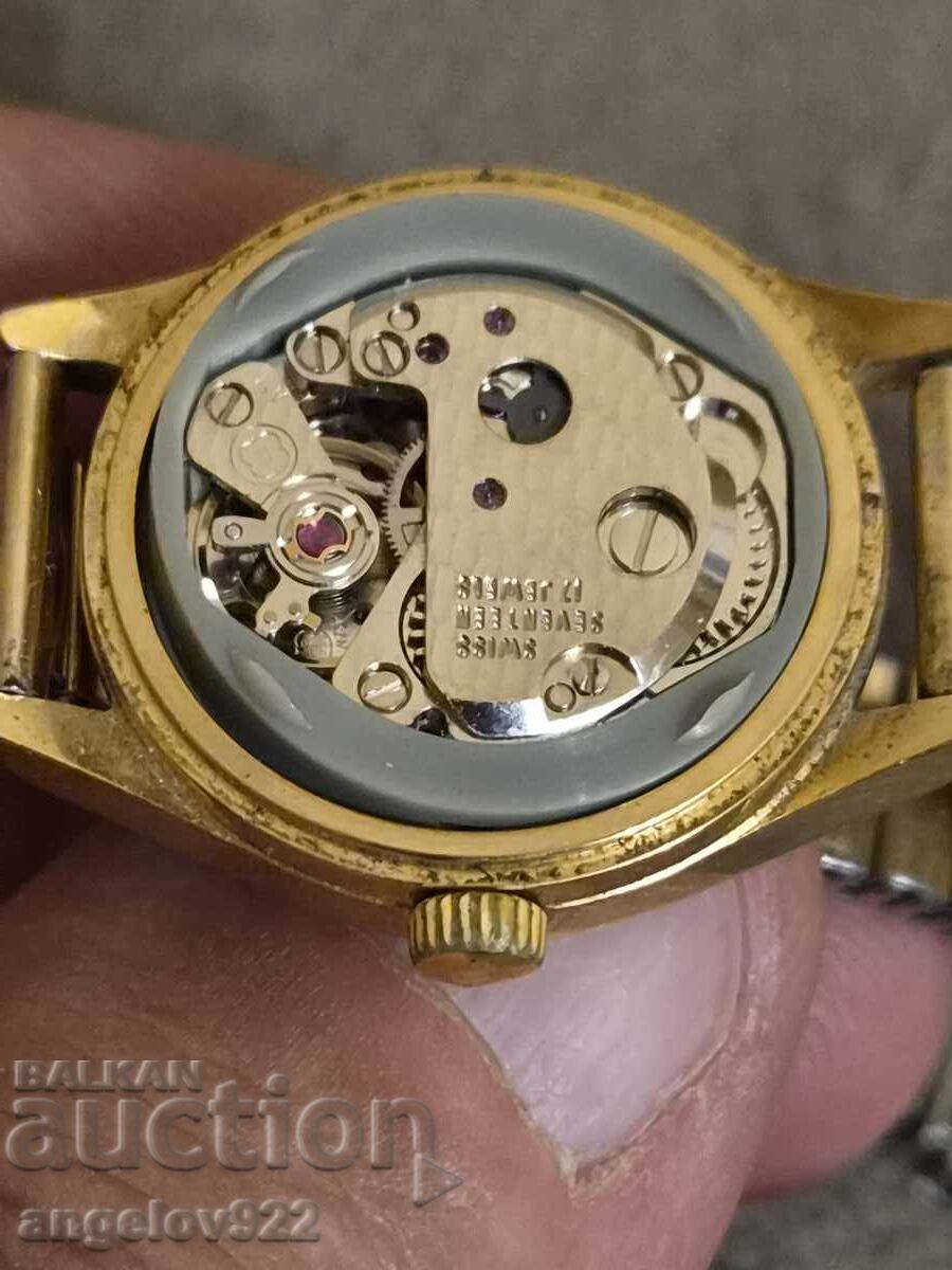 Παράδοση Ελβετικό γυναικείο ρολόι MARKER ΛΕΙΤΟΥΡΓΙΚΟ