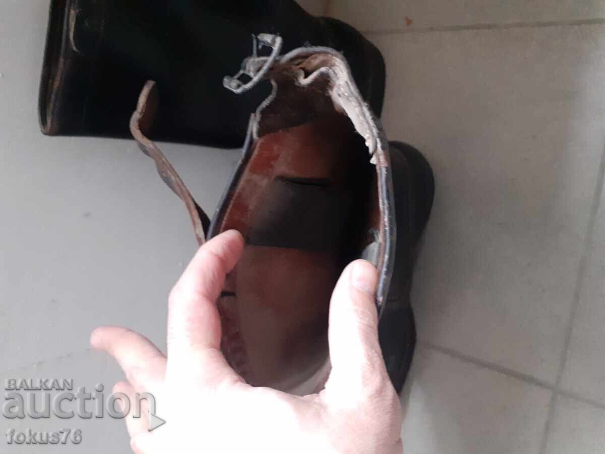 Παλιά γερμανικά στρατιωτικά δερμάτινα αρβύλες στολή Γερμανία - 6