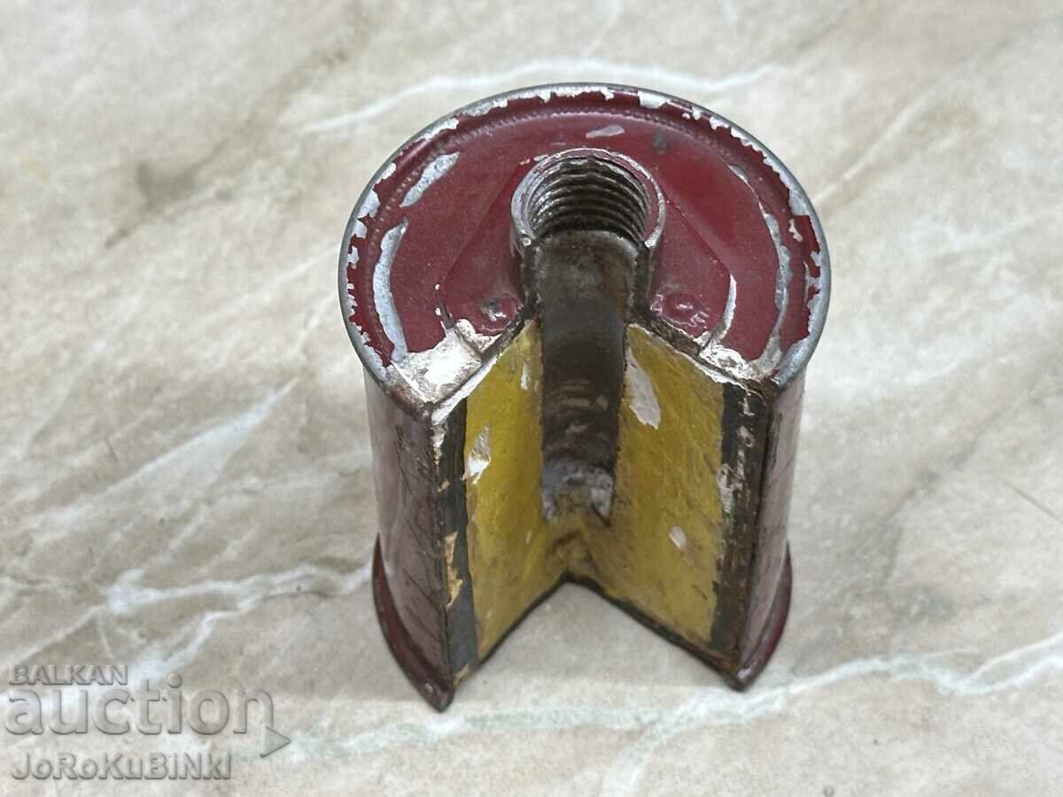 Стара Учебна граната с цена € 5.00 | 9.78 лв.