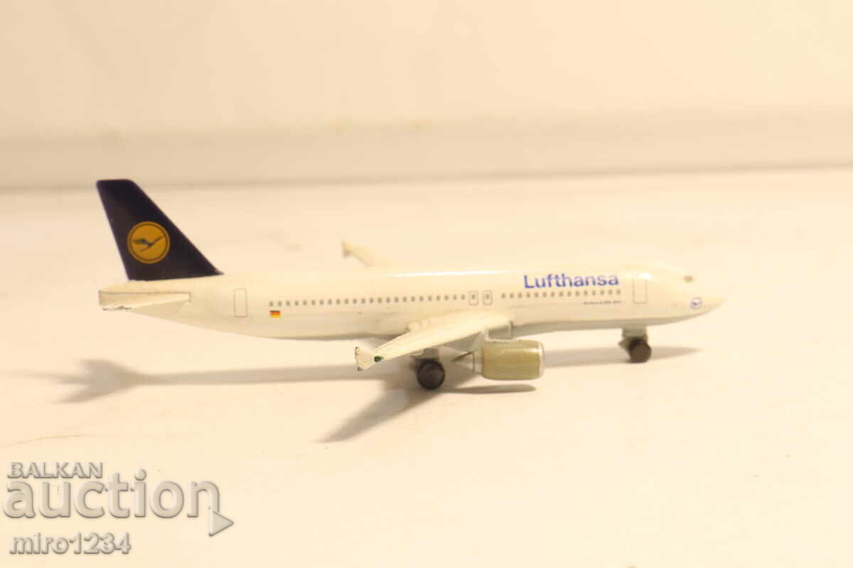 Παράδοση LUFTHANSA ΜΕΤΑΛΛΙΚΟ ΜΟΝΤΕΛΟ ΑΕΡΟΣΚΑΦΟΥΣ Παράδοση LUFTHANSA ΜΕΤΑΛΛΙΚΟ ΜΟΝΤΕΛΟ ΑΕΡΟΣΚΑΦΟΥΣ
