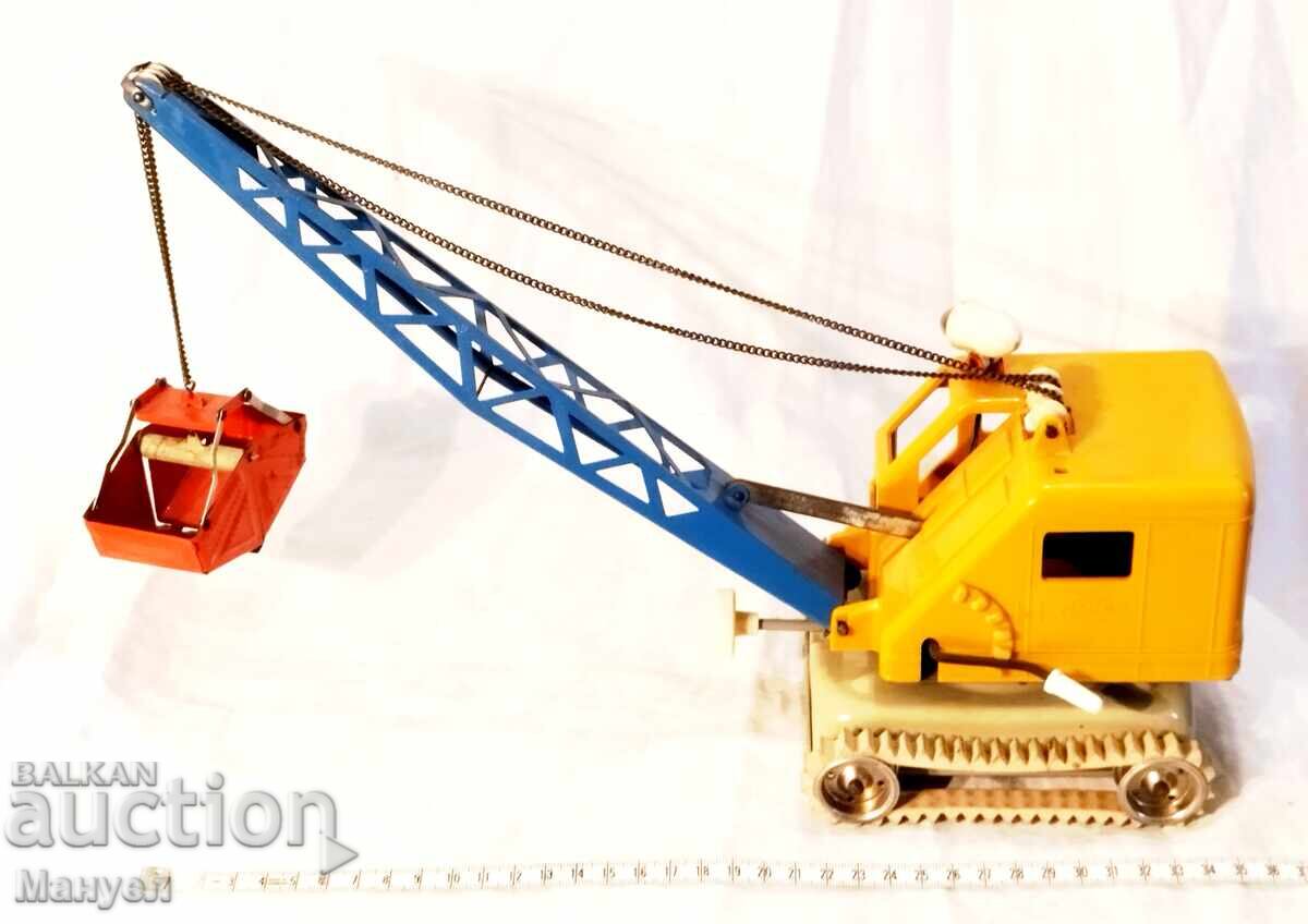 Jucărie veche, excavator "GAMA", Germania cu preț € 125.00 | 244.48 BGN