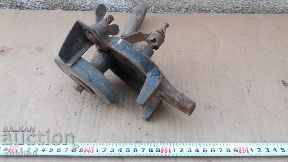 ΠΑΛΙΟ ΜΗΧΑΝΗΜΑ ΑΚΟΝΙΣΜΑΤΟΣ ΛΕΠΙΔΩΝ - ΧΕΙΡΟΚΙΝΗΤΟ με τιμή € 10.99 | 21.49 BGN