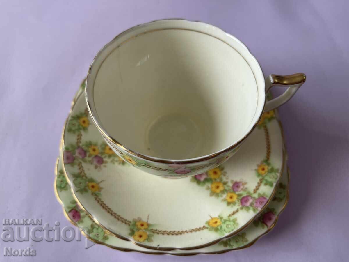 Σετ τριών τεμαχίων vintage Αγγλίας με τιμή € 0.01 | 0.02 BGN Σετ τριών τεμαχίων vintage Αγγλίας με τιμή € 0.01 | 0.02 BGN