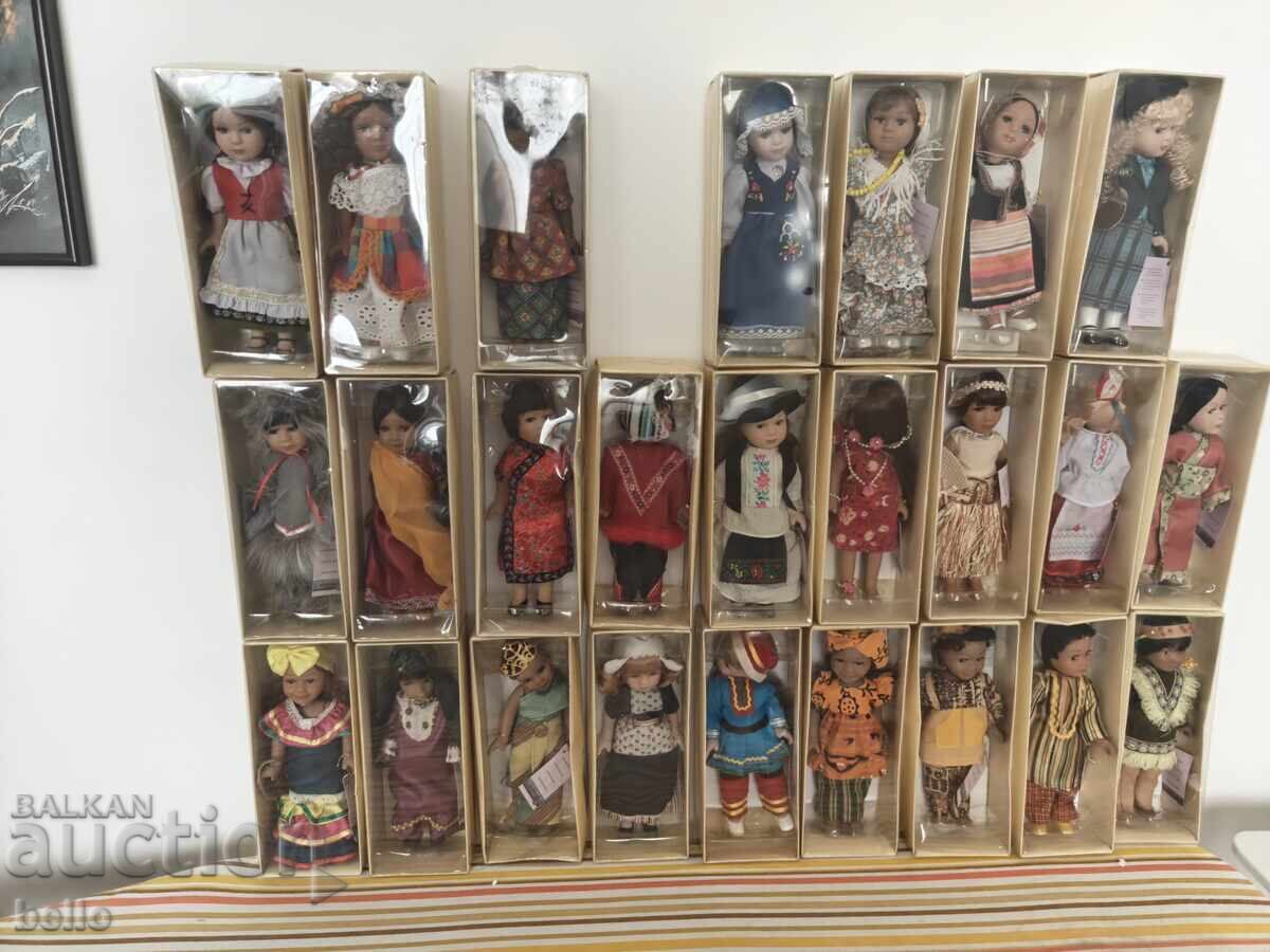 25 de păpuși din porțelan, Păpușile lumii DeAgostini