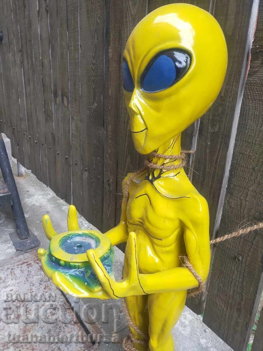 Auction  Alien