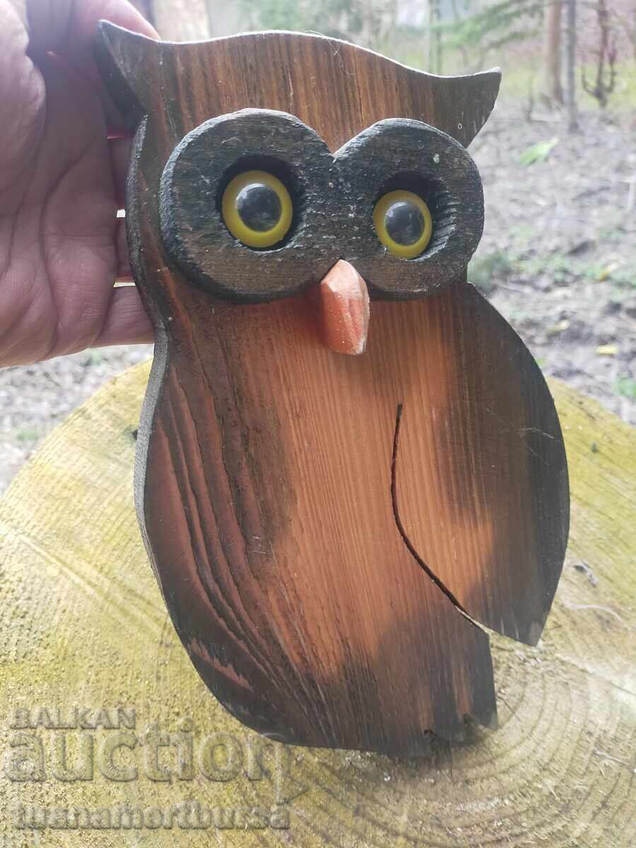 Livrarea Bufniță din lemn