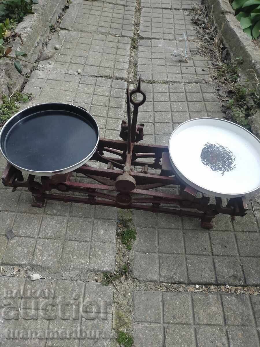 cântare vechi de fier