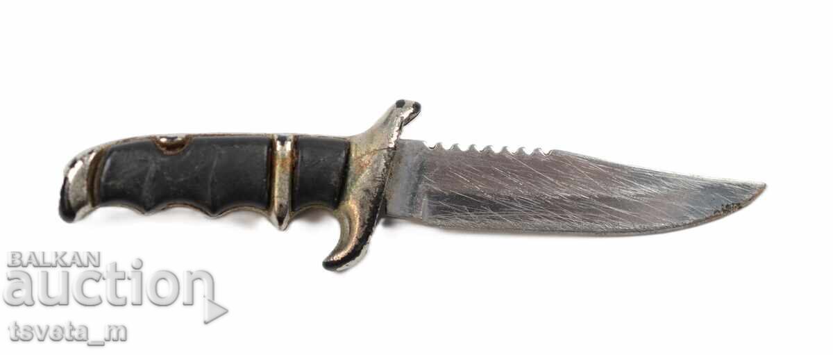 Mini cuțit, miniatură a unui cuțit de vânătoare clasic