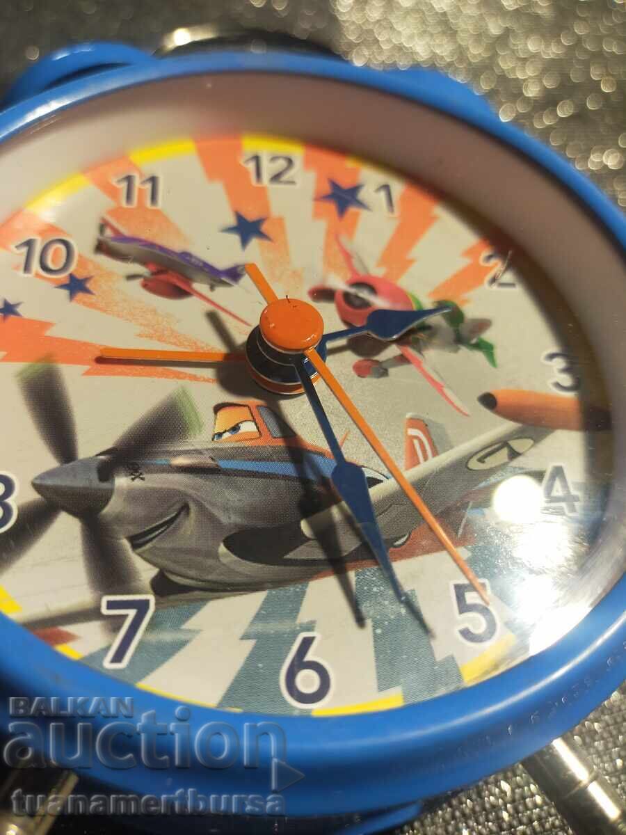 Доставка на настолен часовник