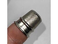 Μεταλλικός καρφίτσα