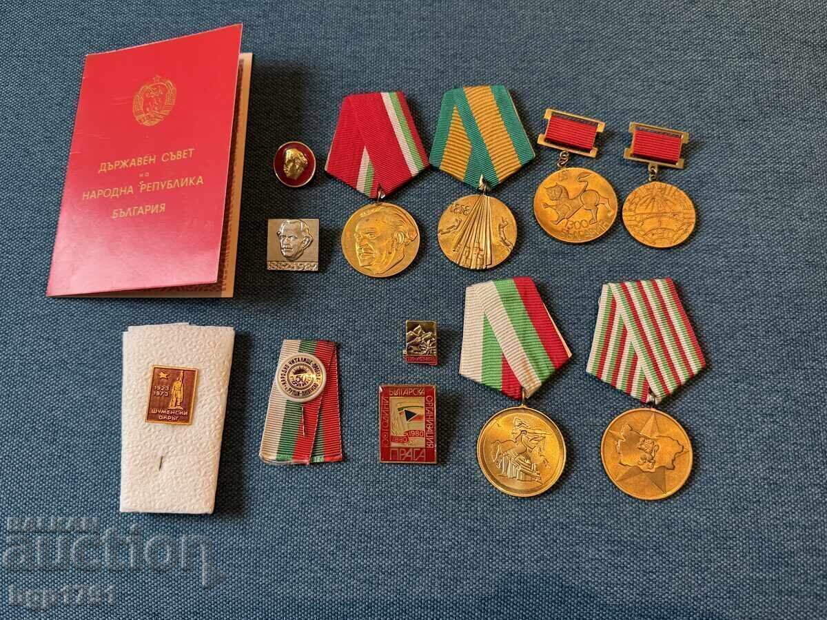 Lot of 12 social badges and medals from 1 cent Lot of 12 social badges and medals from 1 cent
