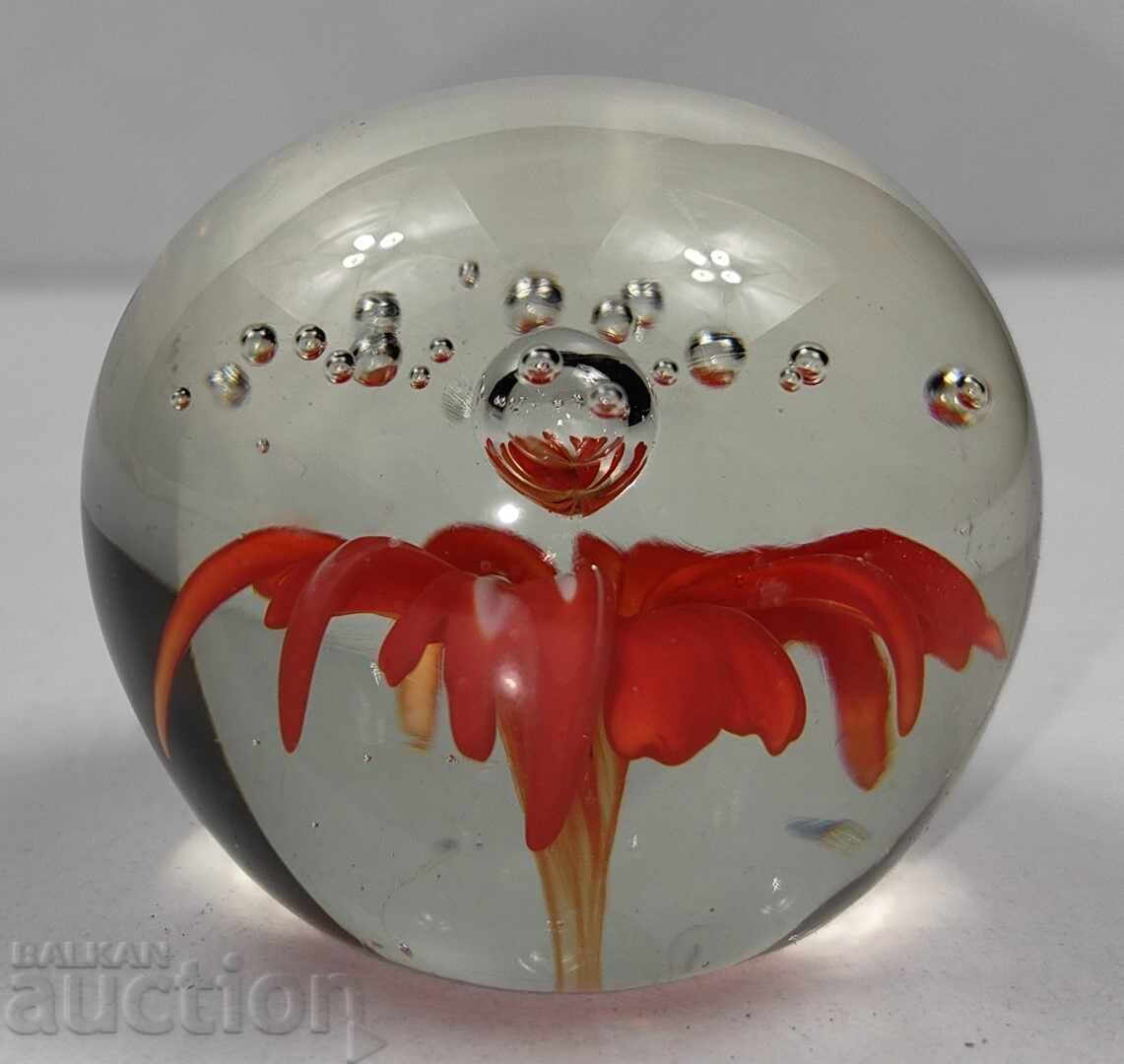 Аукцион СТЪКЛЕНА ФИГУРА СТАТУЕТКА ПРЕСПАПИЕ ОТЛИЧНО ЦВЕТЕ ЦВЕТЯ