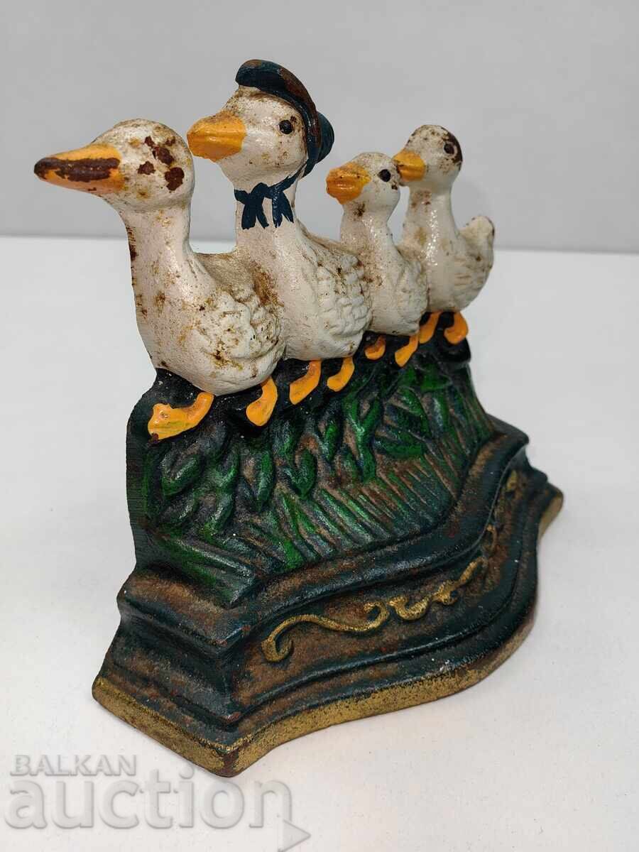 FIGURINĂ METALICĂ TURNATĂ, STATUETĂ, RAȚĂ, RAȚĂ cu preț € 9.00 | 17.60 BGN