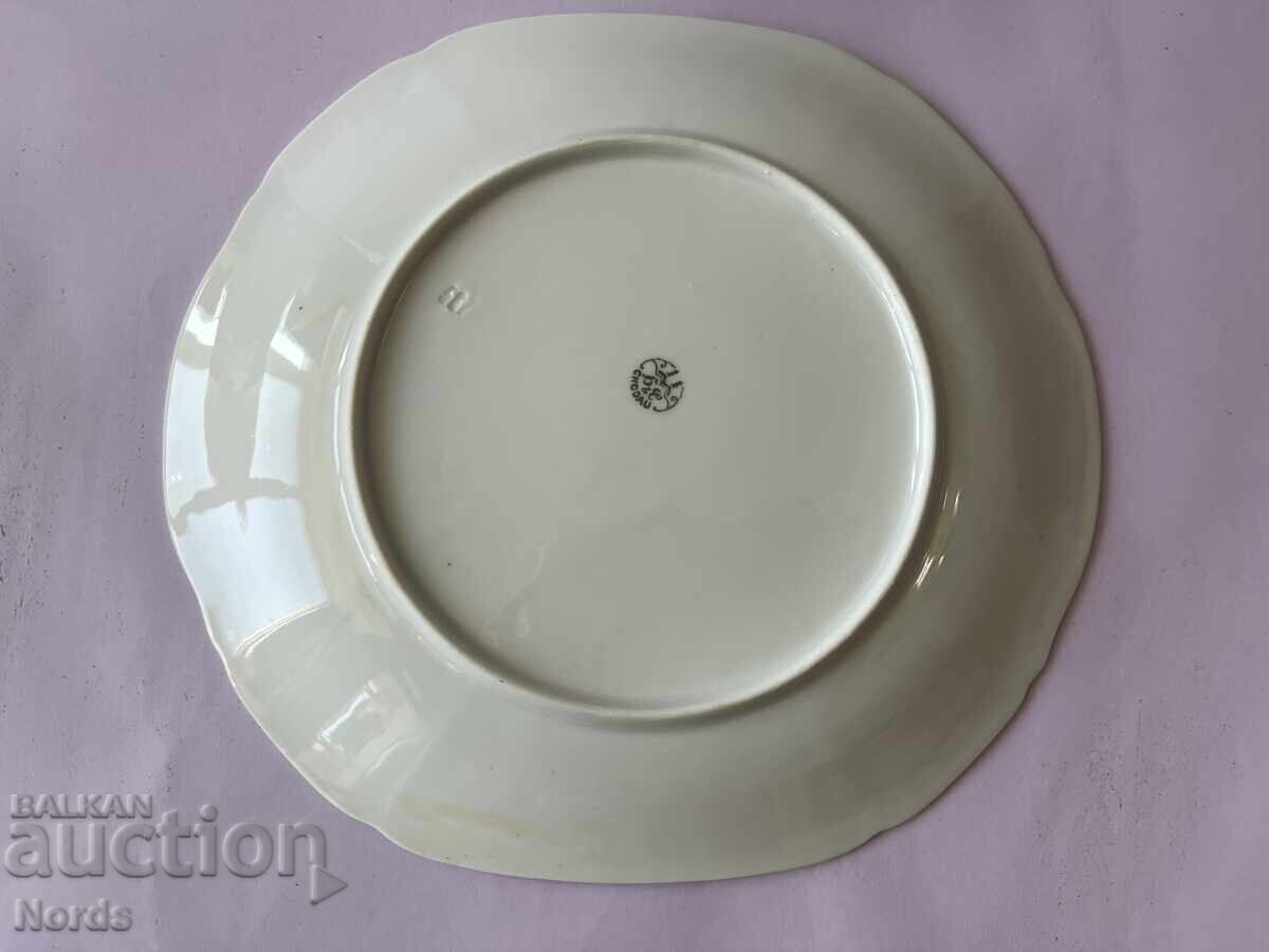 Delivery of A beautiful porcelain platter