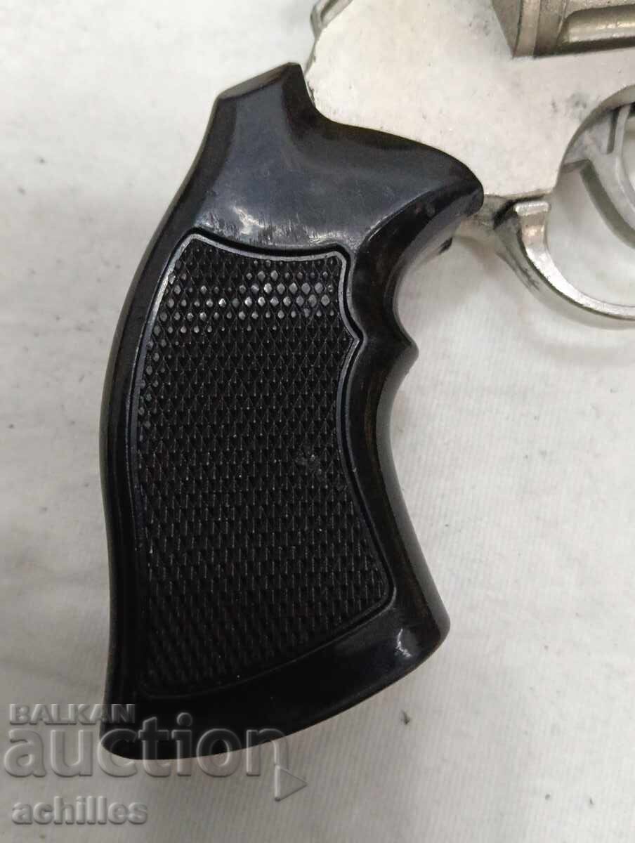 Working cap gun with price € 6.00 | 11.73 BGN