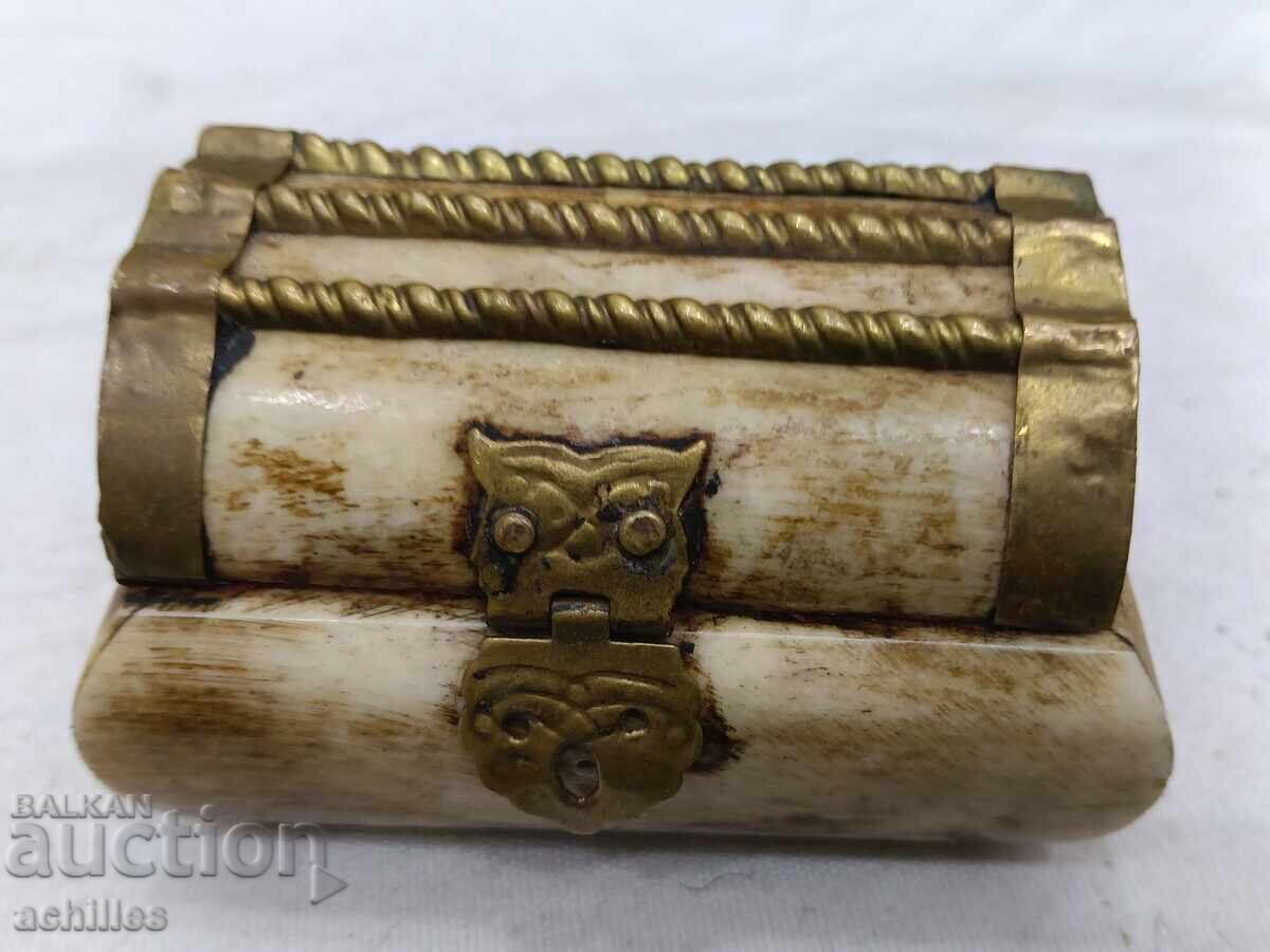Bone jewelry box