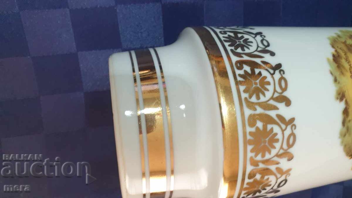 Παράδοση Πορσελάνινη Βάζο με πλούσια επιχρύσωση για επέτειο