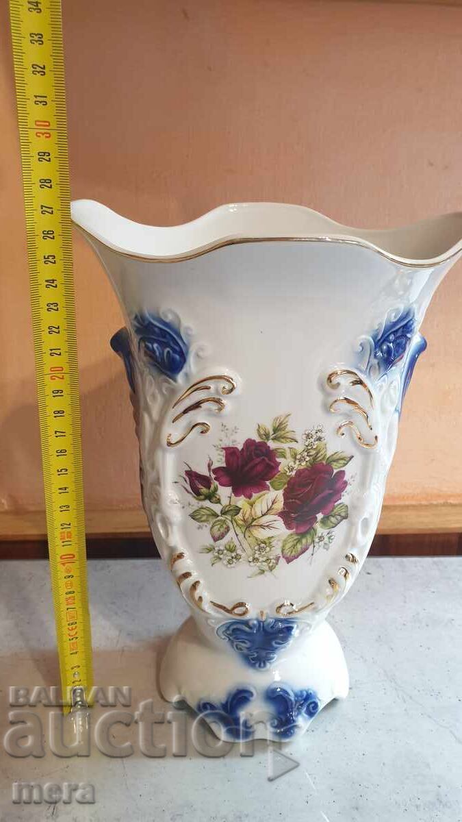 Μεγάλη πορσελάνινη μπαρόκ βάζα - ARPO με τιμή € 50.00 | 97.79 BGN