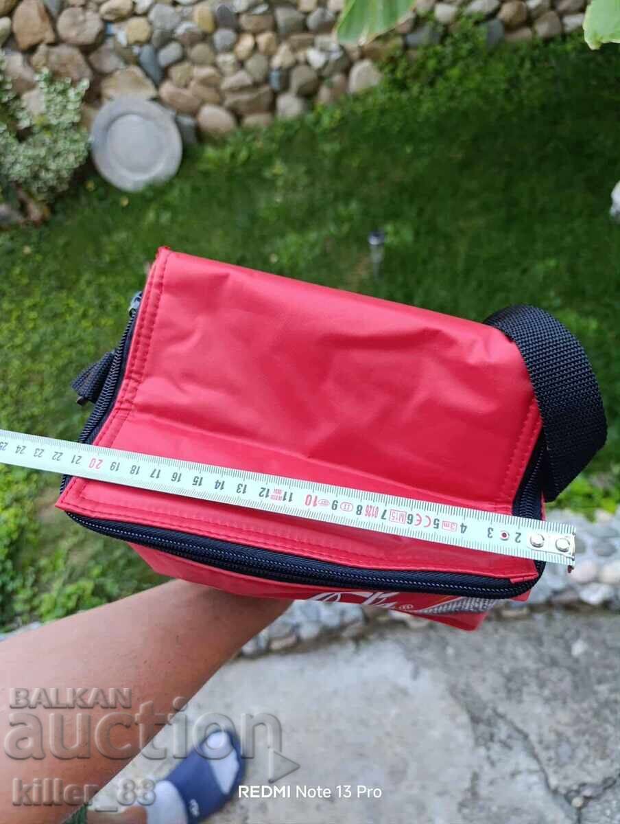 Τσαντάκι Coca Cola αχρησιμοποίητο με τιμή € 8.00 | 15.65 BGN