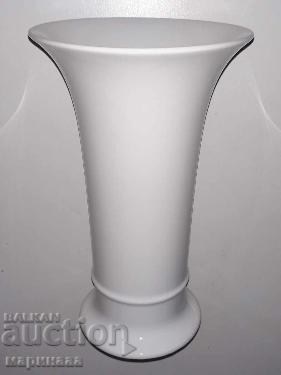 VASE "KAISER". PORCELAIN. GERMANY with price € 10.00 | 19.56 BGN