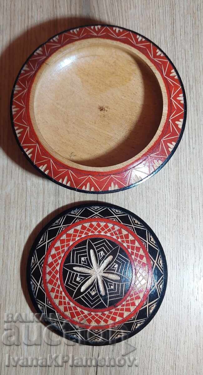 Livrarea Cutie din lemn pentru cunoscători