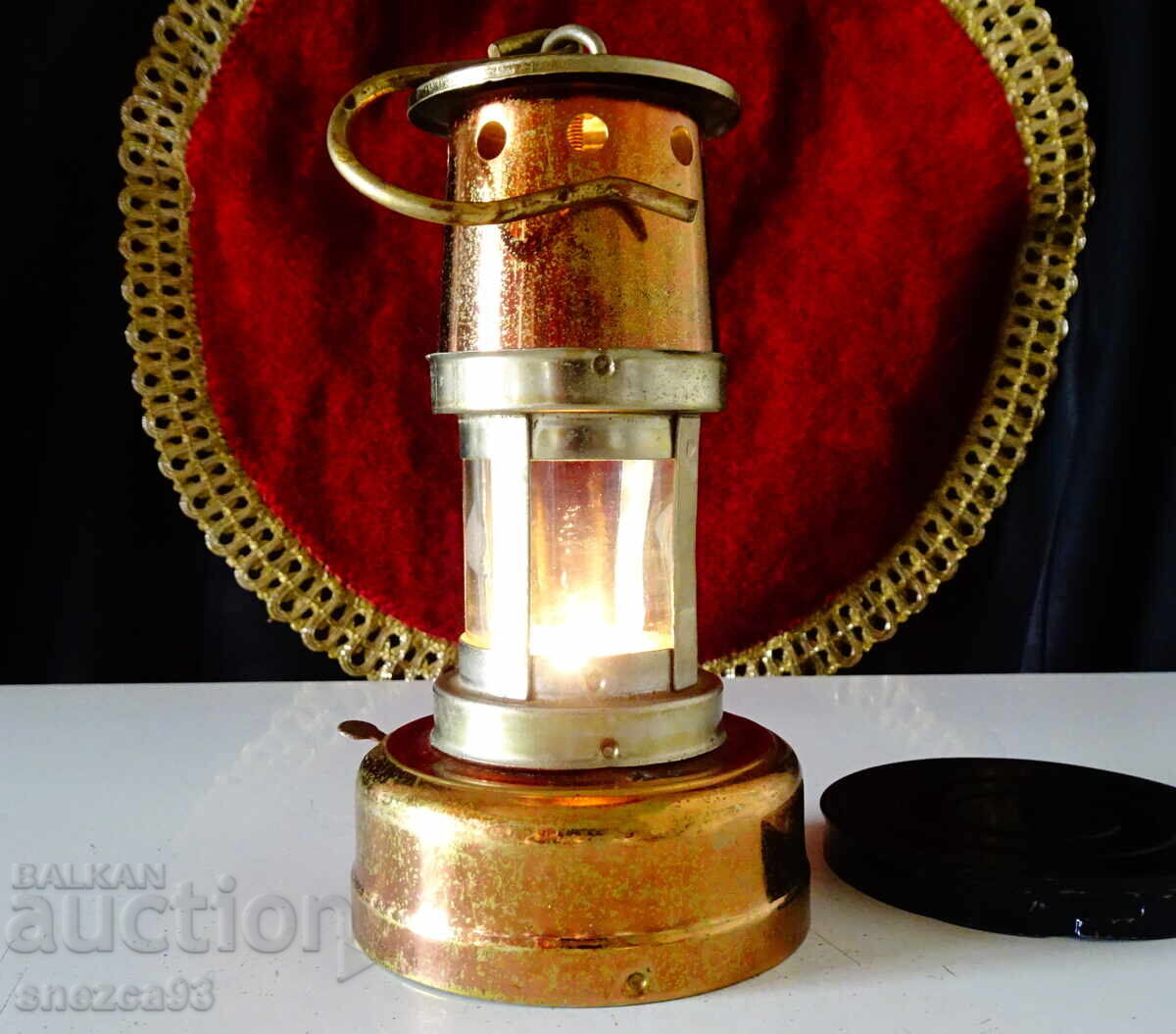 Lanternă britanică din cupru pe baterii, felinar, lampă cu gaz Lanternă britanică din cupru pe baterii, felinar, lampă cu gaz