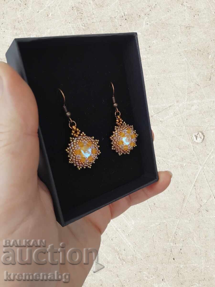 Χειροποίητα σκουλαρίκια με τιμή € 15.00 | 29.34 BGN