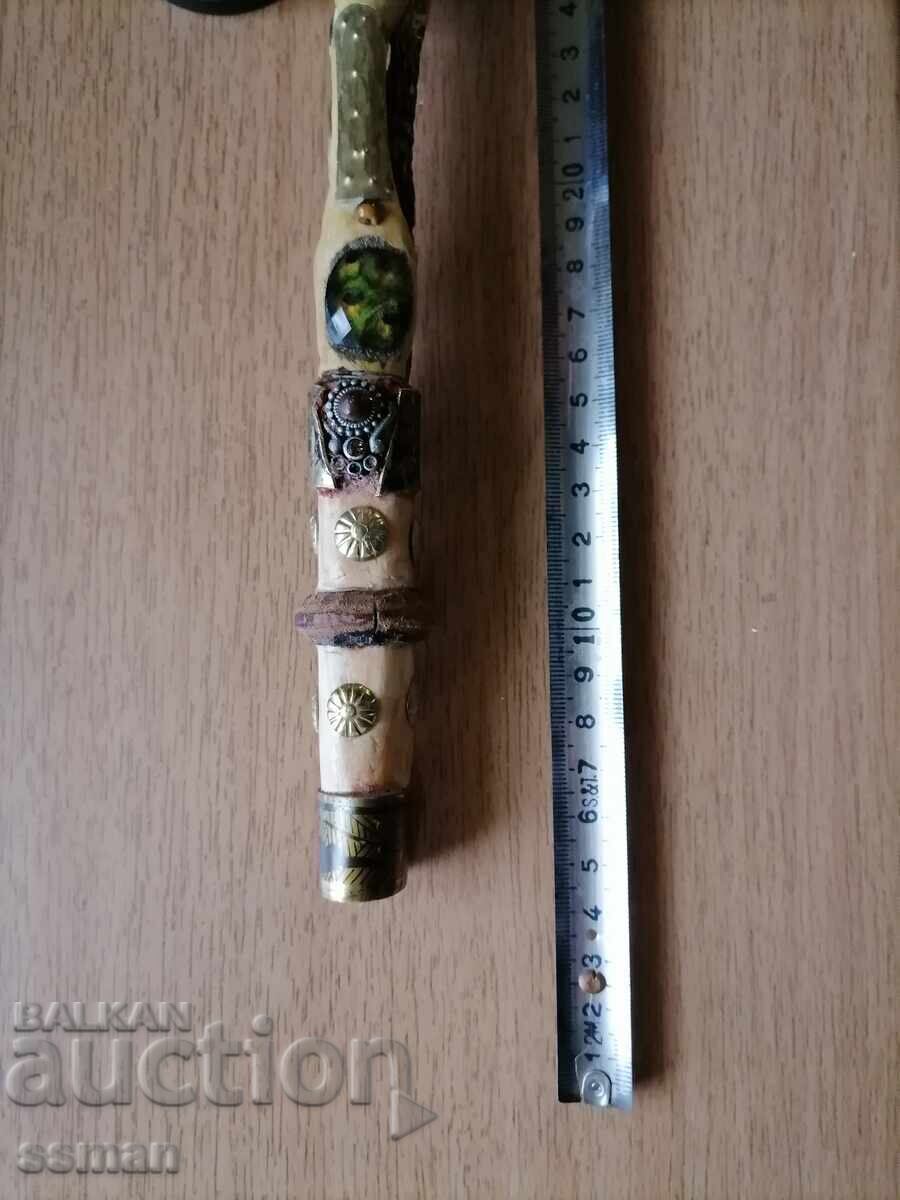 παλιό μαχαίρι με σκαλιστή λαβή από ξύλο πυξαριού, μπρούντζο και πέτρες-φίδι - 6