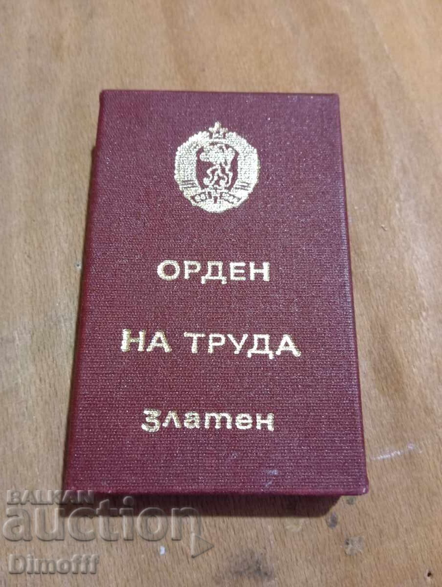 Ordin de Aur al Muncii cu cutie cu preț € 15.00 | 29.34 BGN