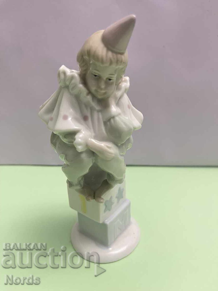 Livrarea Figurină din porțelan